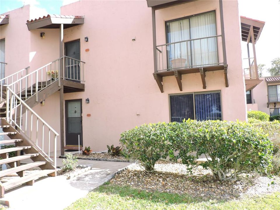 Recently Sold: $159,500 (2 beds, 2 baths, 1120 Square Feet)