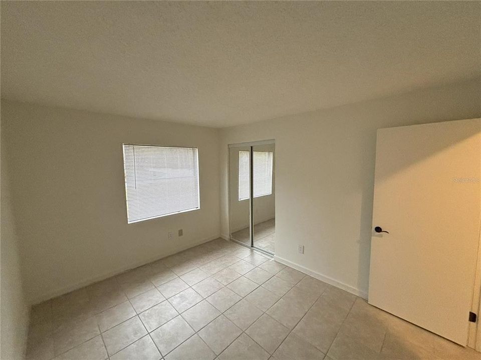 For Rent: $1,400 (2 beds, 2 baths, 950 Square Feet)