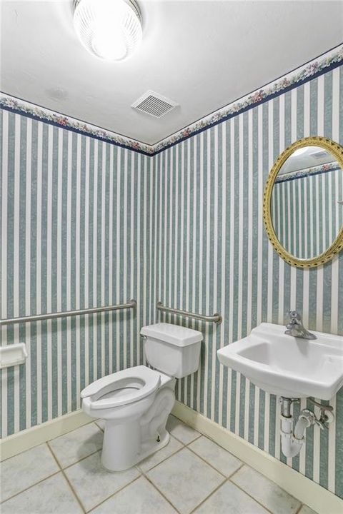 待售: $425,000 (0 贝兹, 0 浴室, 2636 平方英尺)