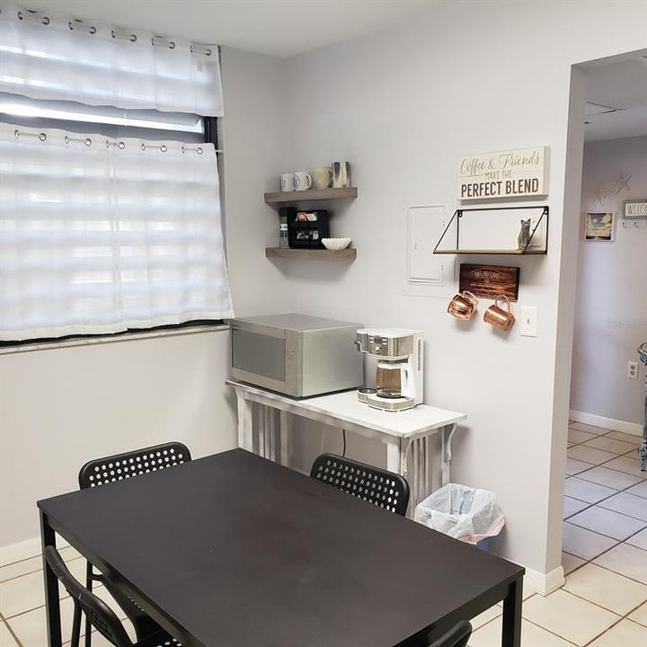 For Rent: $2,000 (2 beds, 2 baths, 1408 Square Feet)