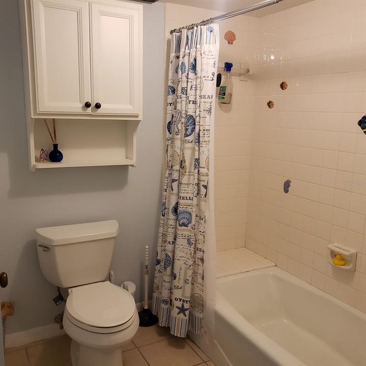 For Rent: $2,000 (2 beds, 2 baths, 1408 Square Feet)