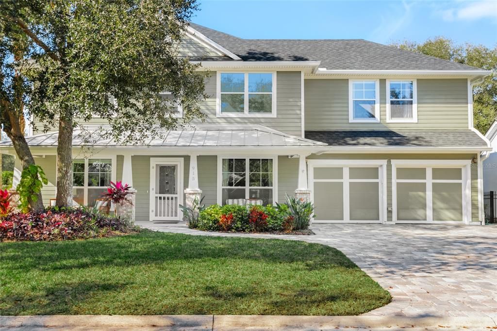 Recently Sold: $819,000 (4 beds, 3 baths, 2680 Square Feet)