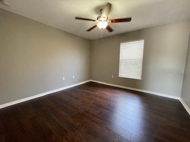Recently Rented: $2,500 (4 beds, 2 baths, 3072 Square Feet)