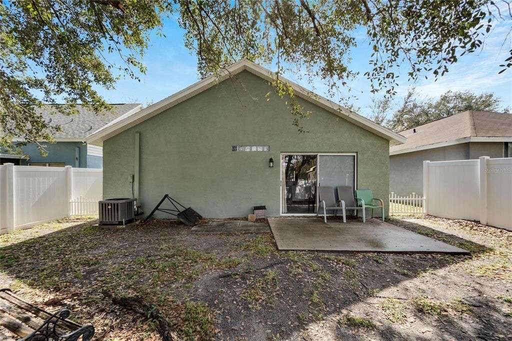 Active With Contract: $334,900 (3 beds, 2 baths, 1269 Square Feet)