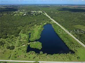 На продажу: $3,800,000 (51.45 acres)