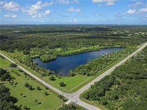 На продажу: $3,800,000 (51.45 acres)