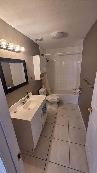 最近租的: $1,995 (3 贝兹, 2 浴室, 975 平方英尺)