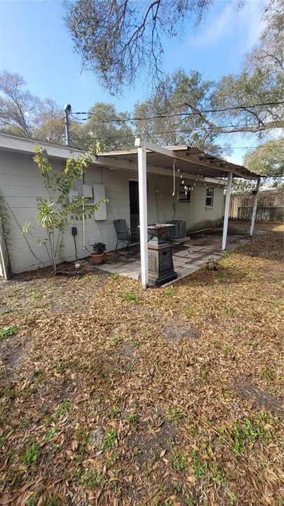Recently Rented: $1,995 (3 beds, 2 baths, 975 Square Feet)