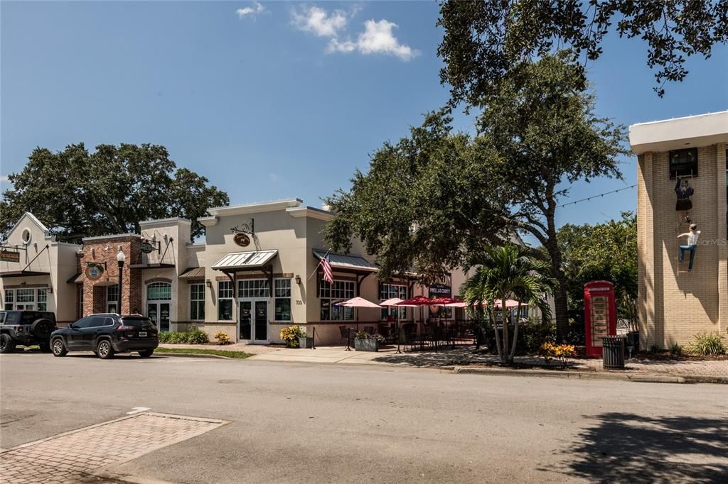 Recently Sold: $1,600,000 (5 beds, 3 baths, 2313 Square Feet)
