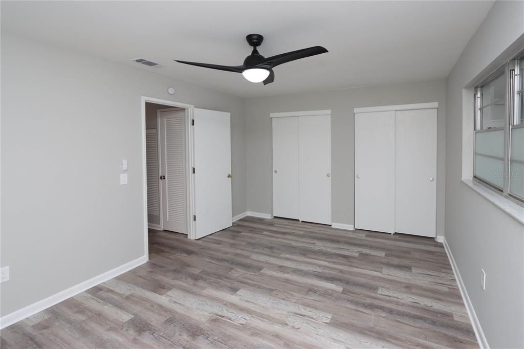 Recently Rented: $1,595 (2 beds, 2 baths, 870 Square Feet)