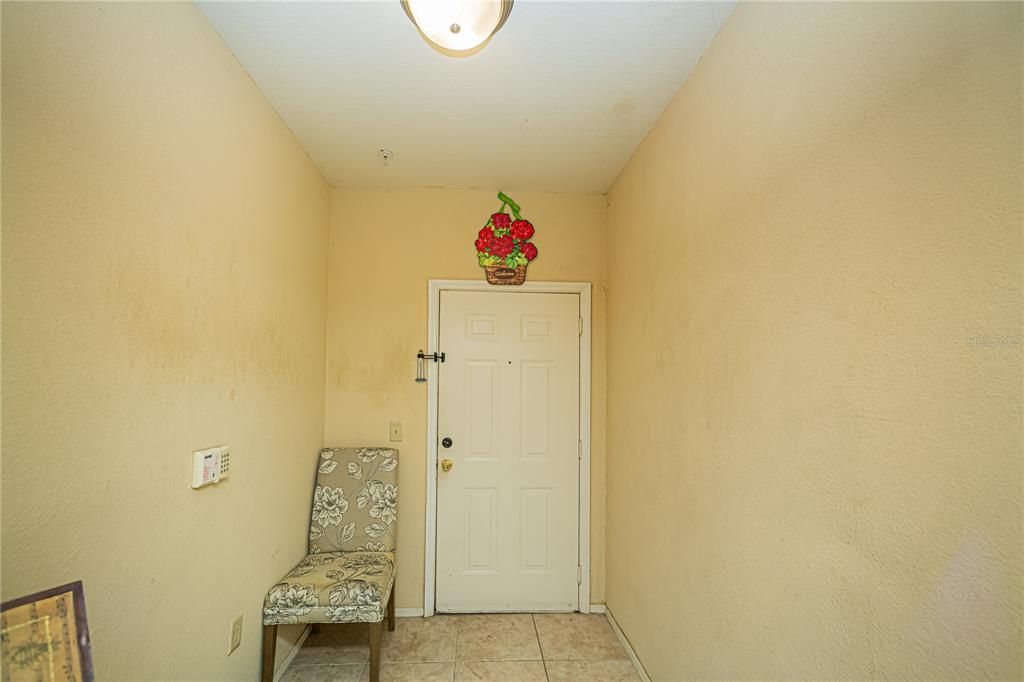 Active With Contract: $182,500 (2 beds, 2 baths, 1242 Square Feet)