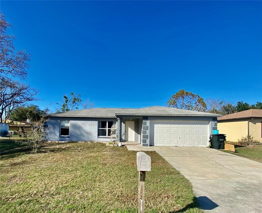 Recently Rented: $1,795 (3 beds, 2 baths, 1571 Square Feet)