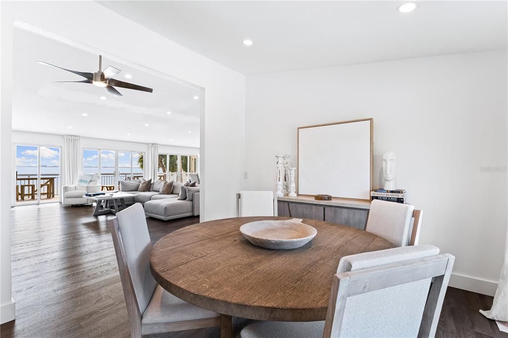 Recently Sold: $2,200,000 (5 beds, 3 baths, 4270 Square Feet)