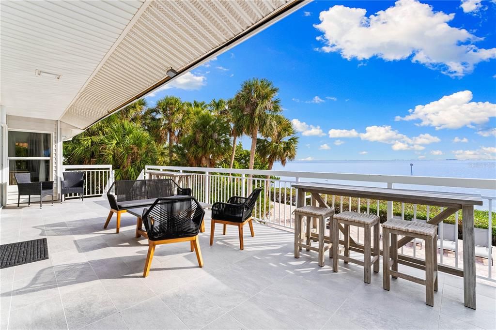 Recently Sold: $2,200,000 (5 beds, 3 baths, 4270 Square Feet)