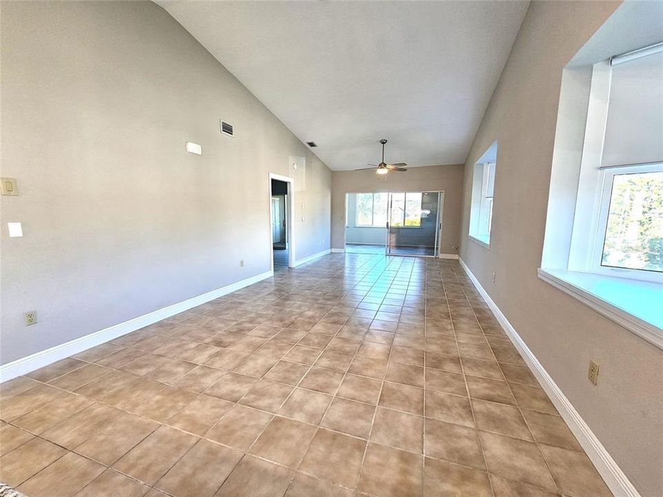 For Rent: $1,525 (2 beds, 2 baths, 1540 Square Feet)