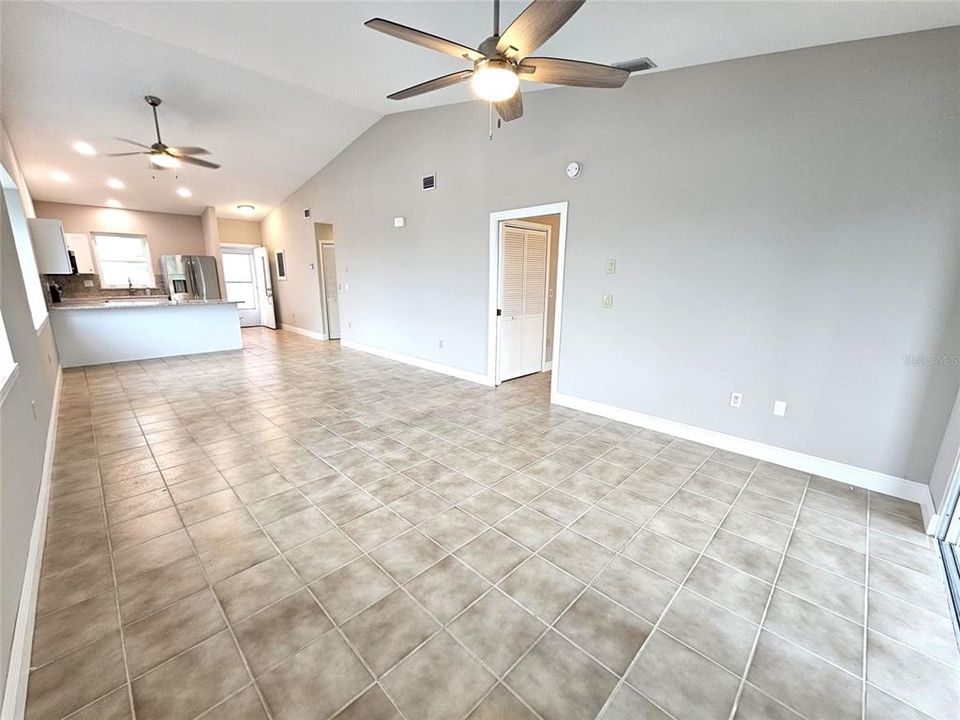 For Rent: $1,525 (2 beds, 2 baths, 1540 Square Feet)