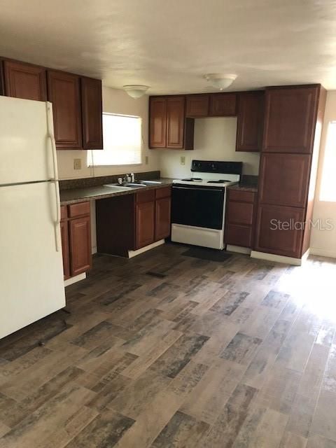 Recently Rented: $1,050 (1 beds, 1 baths, 784 Square Feet)