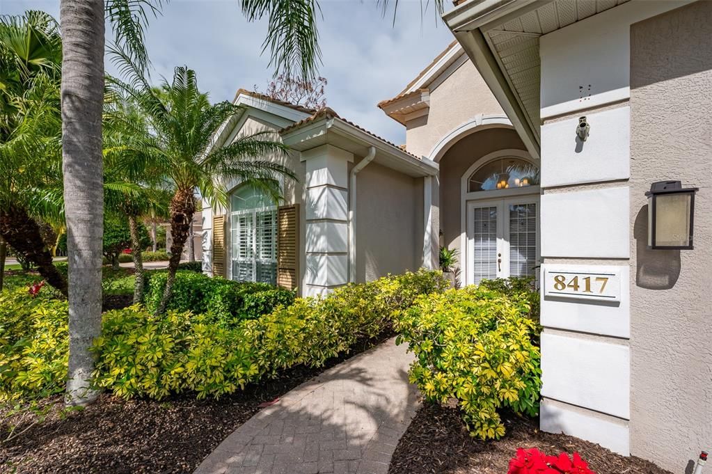 Recently Sold: $1,075,000 (2 beds, 2 baths, 2540 Square Feet)