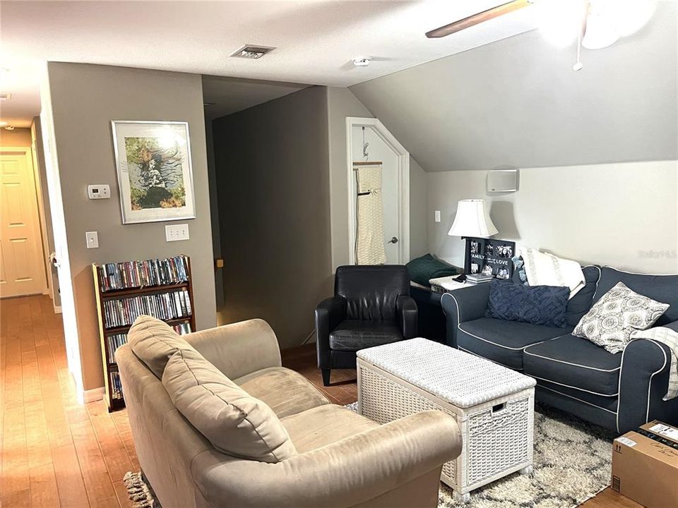 For Sale: $1,500,000 (5 beds, 3 baths, 2788 Square Feet)