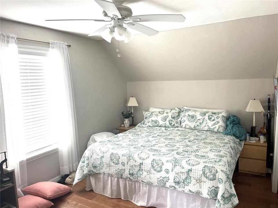 For Sale: $1,500,000 (5 beds, 3 baths, 2788 Square Feet)
