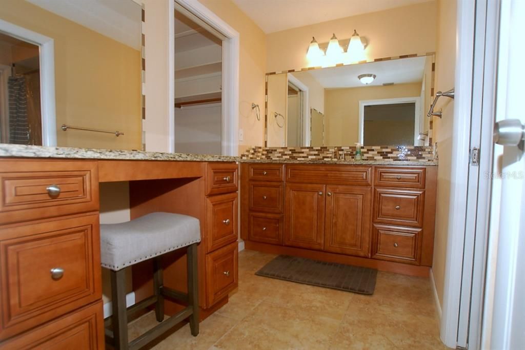 Недавно арендовано: $3,800 (4 спален, 3 ванн, 2607 Квадратных фут)