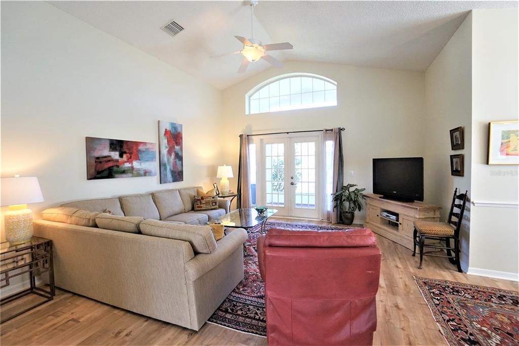Active With Contract: $510,000 (3 beds, 2 baths, 1812 Square Feet)