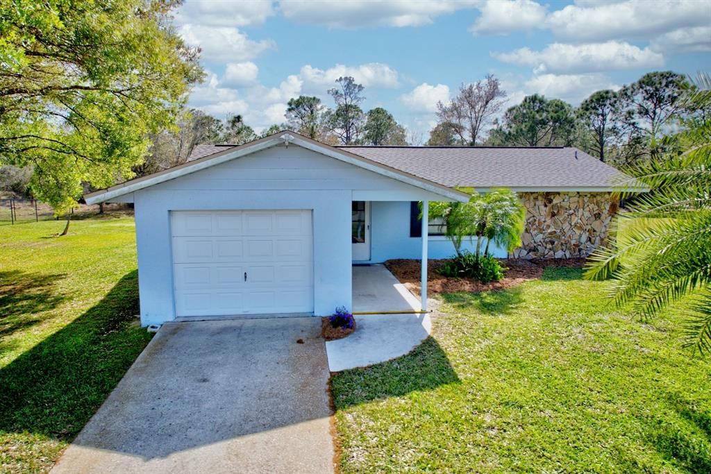 Recently Sold: $199,900 (2 beds, 2 baths, 1004 Square Feet)