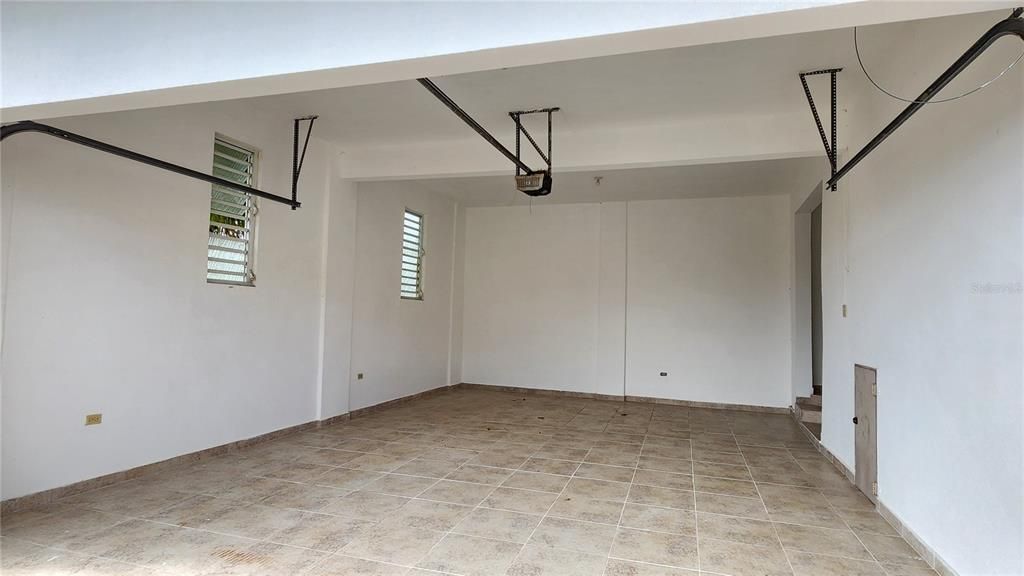 En Venta: $225,000 (3 camas, 2 baños, 1220 Pies cuadrados)