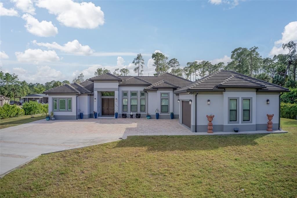 Recently Sold: $1,600,000 (6 beds, 5 baths, 3839 Square Feet)