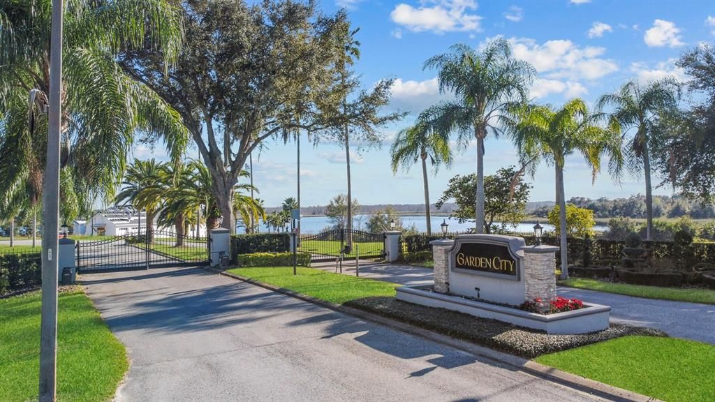 Garden City is a gated community situated on the "North Chain of Lakes"