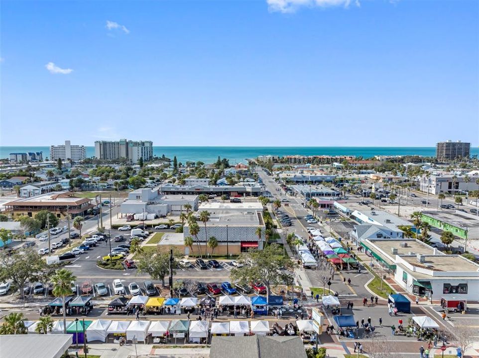 Active With Contract: $1,250,000 (2 beds, 3 baths, 3482 Square Feet)