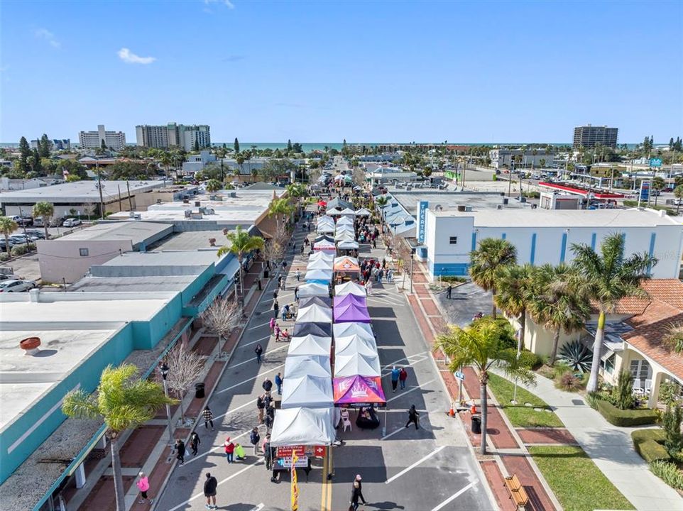 Active With Contract: $1,250,000 (2 beds, 3 baths, 3482 Square Feet)