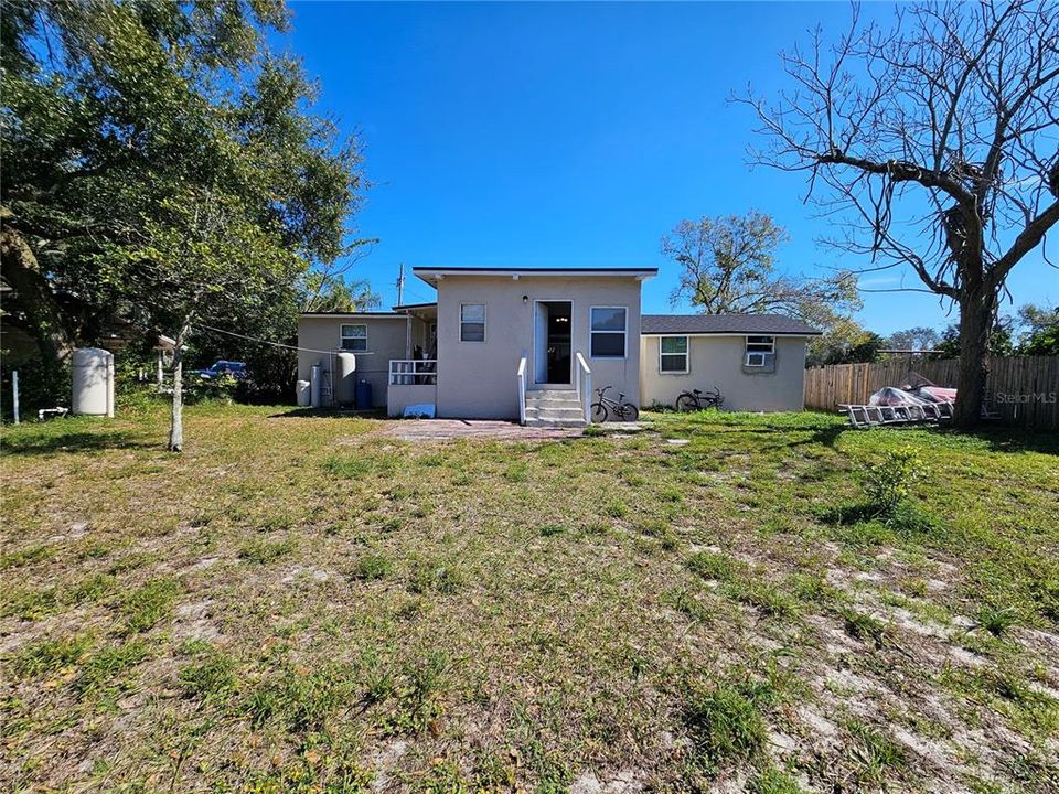 For Sale: $315,000 (3 beds, 2 baths, 1280 Square Feet)