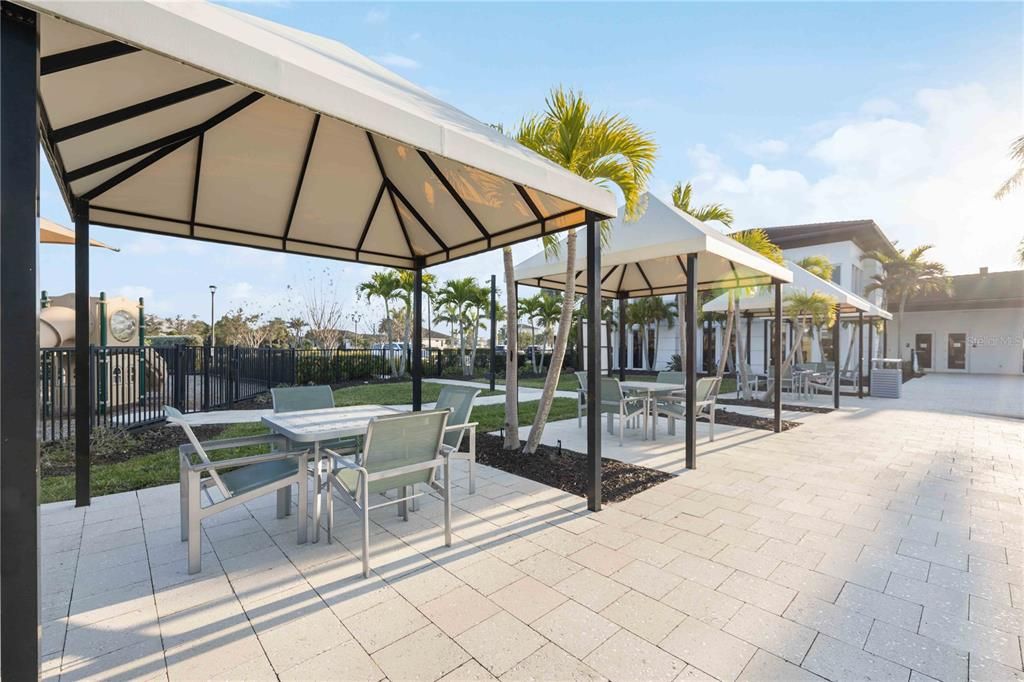 Active With Contract: $1,650,000 (3 beds, 4 baths, 3663 Square Feet)