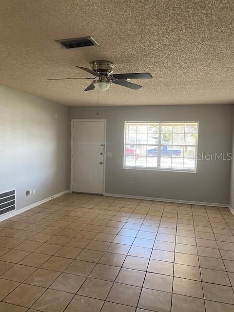 Recently Rented: $1,400 (2 beds, 2 baths, 1036 Square Feet)