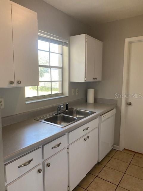 Recently Rented: $1,400 (2 beds, 2 baths, 1036 Square Feet)