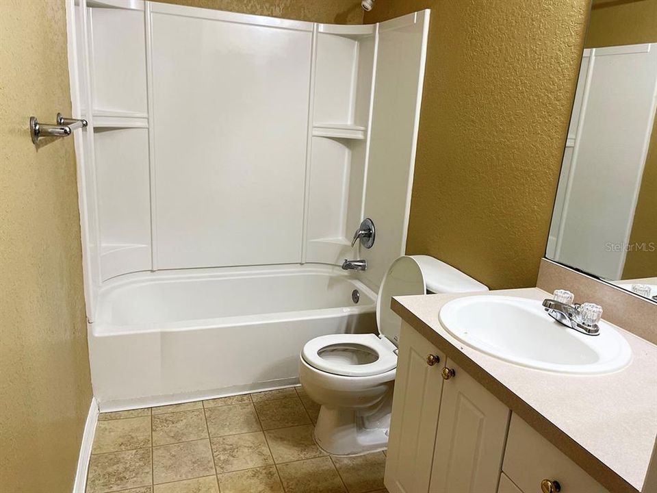 最近租的: $1,600 (3 贝兹, 2 浴室, 1194 平方英尺)