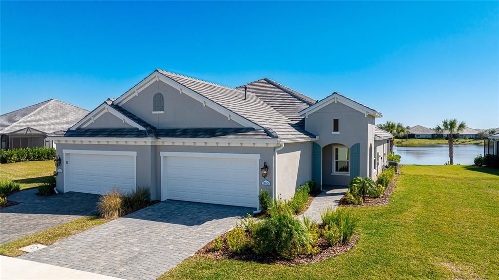 Recently Sold: $525,000 (2 beds, 2 baths, 1632 Square Feet)