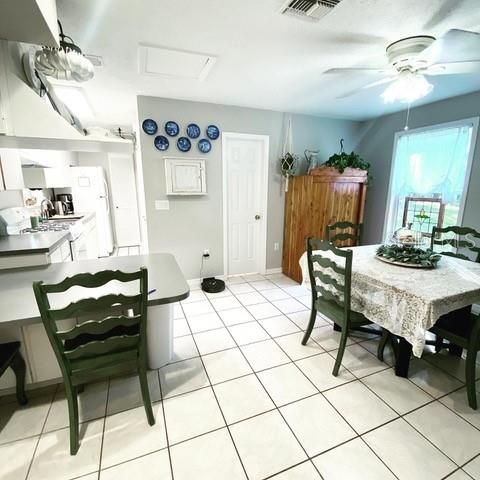 Dining area-cottage