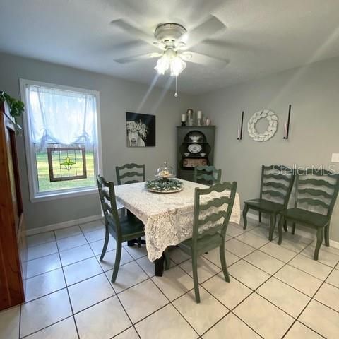 Dining area-cottage