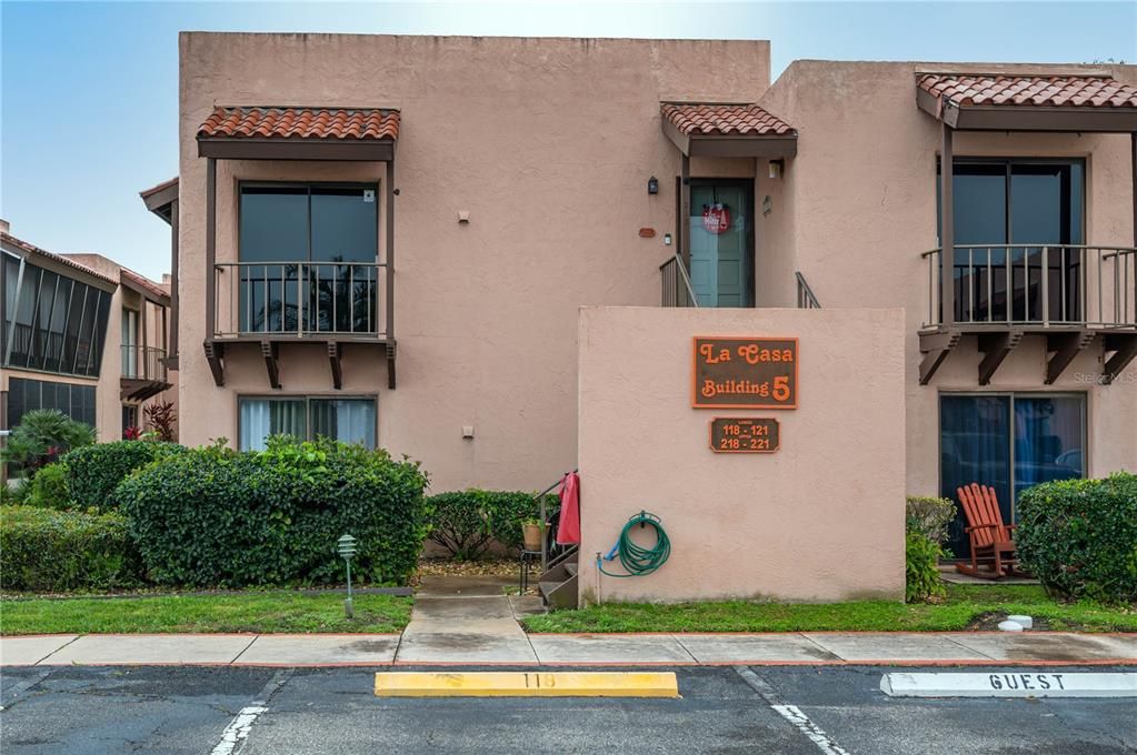 118 La Building 5