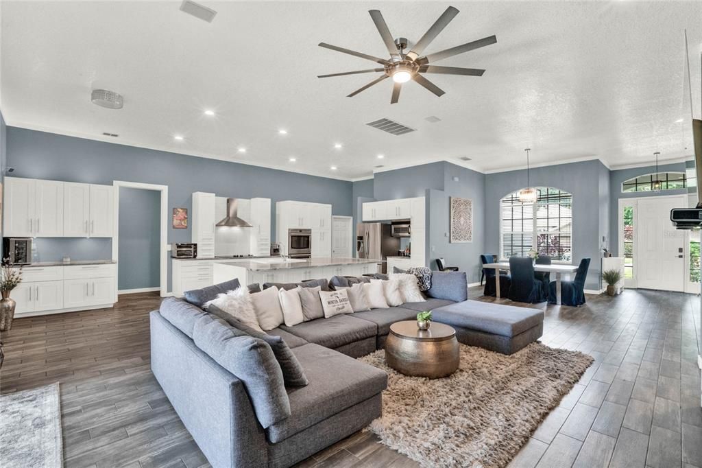 Recently Sold: $750,000 (5 beds, 3 baths, 3080 Square Feet)
