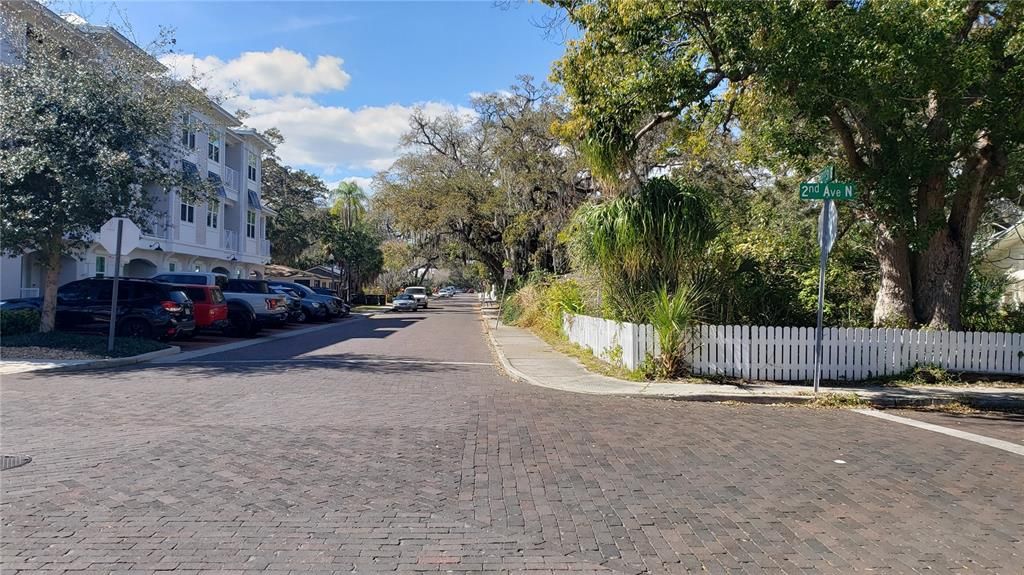 Recently Sold: $1,500,000 (3 beds, 2 baths, 1866 Square Feet)