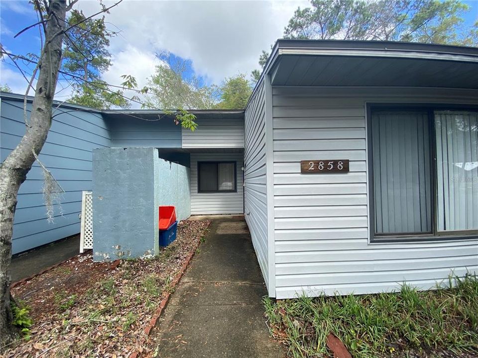 Recently Rented: $1,400 (2 beds, 2 baths, 908 Square Feet)