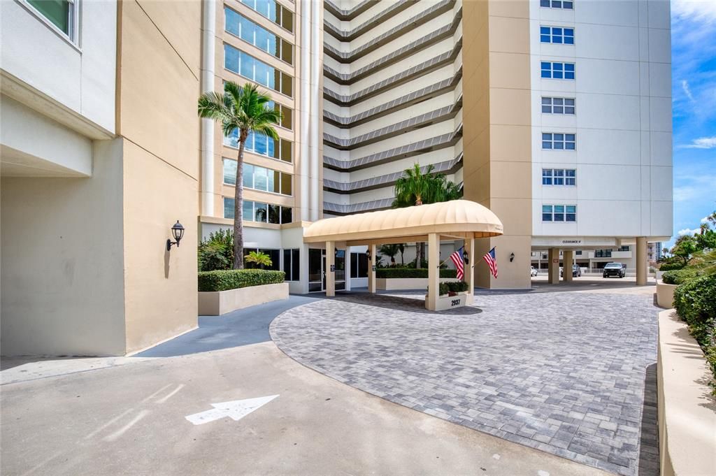 Recently Sold: $550,000 (2 beds, 2 baths, 1660 Square Feet)