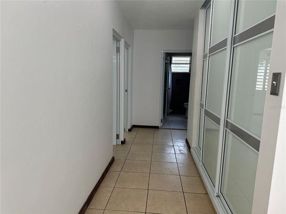 Vendido Recientemente: $290,000 (3 camas, 2 baños, 2041 Pies cuadrados)