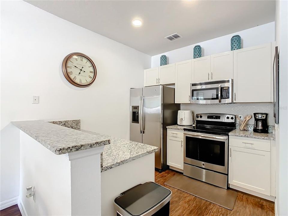 For Sale: $321,990 (3 beds, 2 baths, 1300 Square Feet)