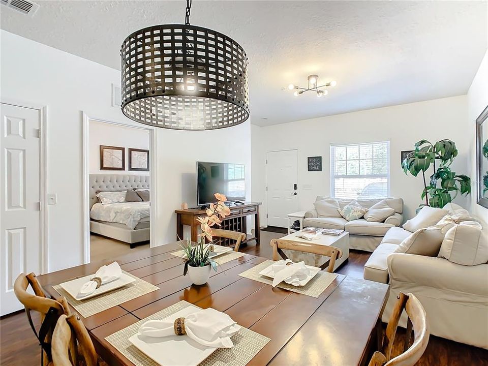 For Sale: $321,990 (3 beds, 2 baths, 1300 Square Feet)