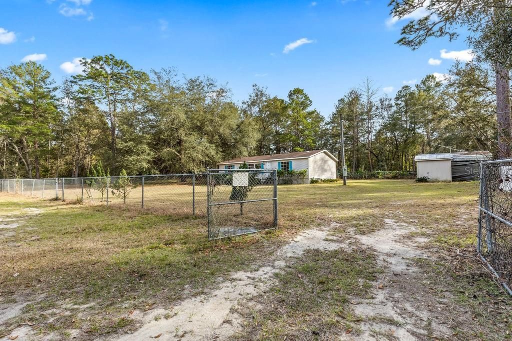 Recently Sold: $99,000 (3 beds, 2 baths, 1296 Square Feet)