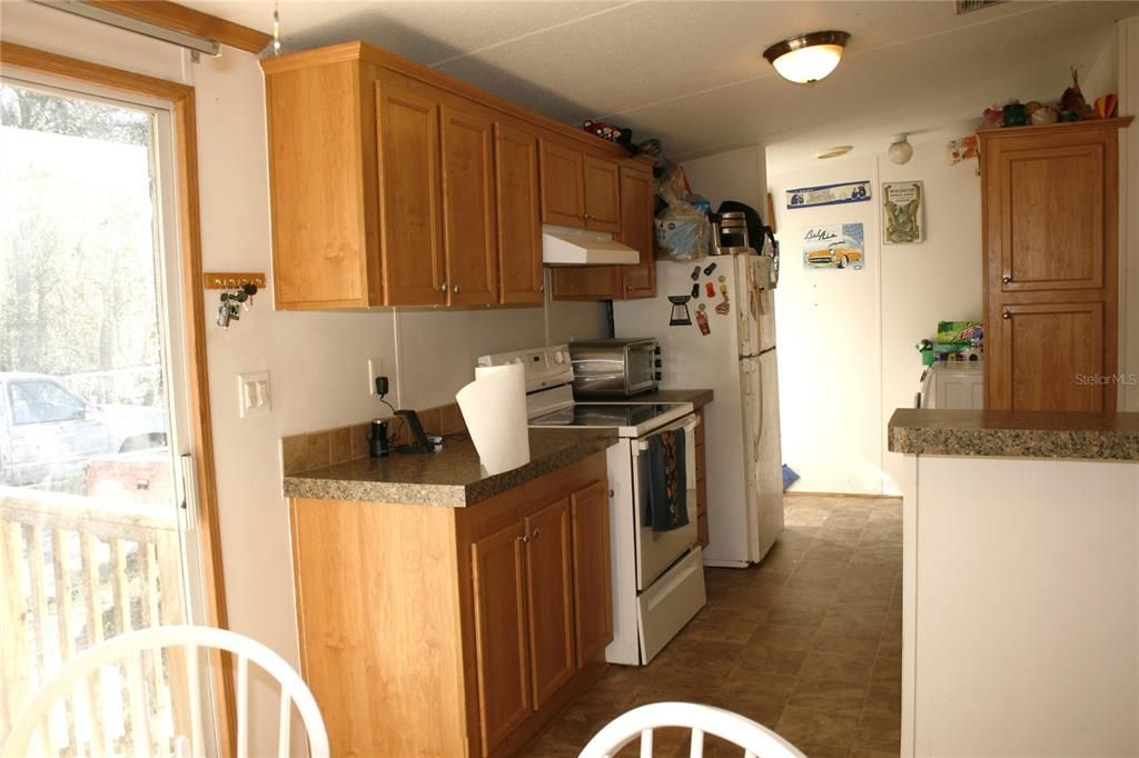 For Sale: $149,900 (3 beds, 2 baths, 1056 Square Feet)